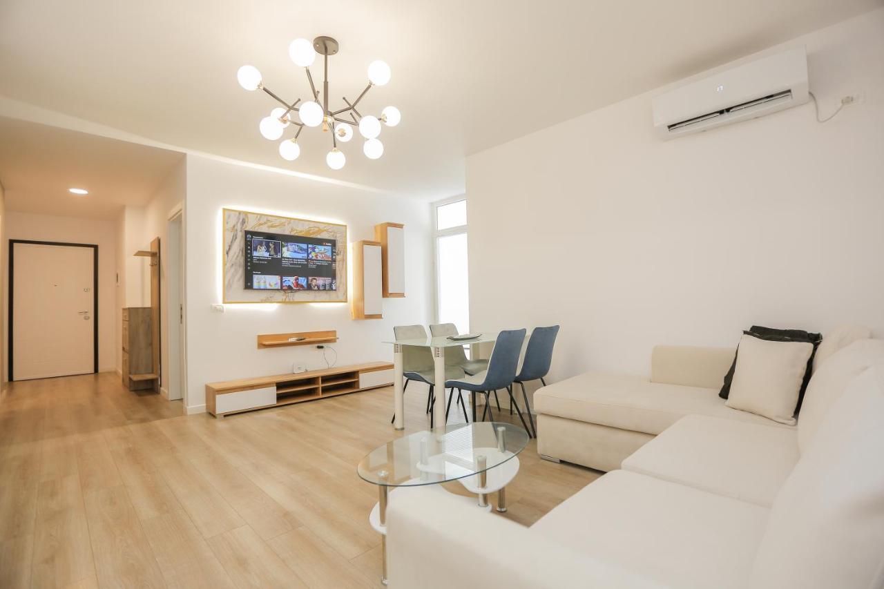 Miku Apartment-Brand New At Wilson Square Tirana Exterior foto
