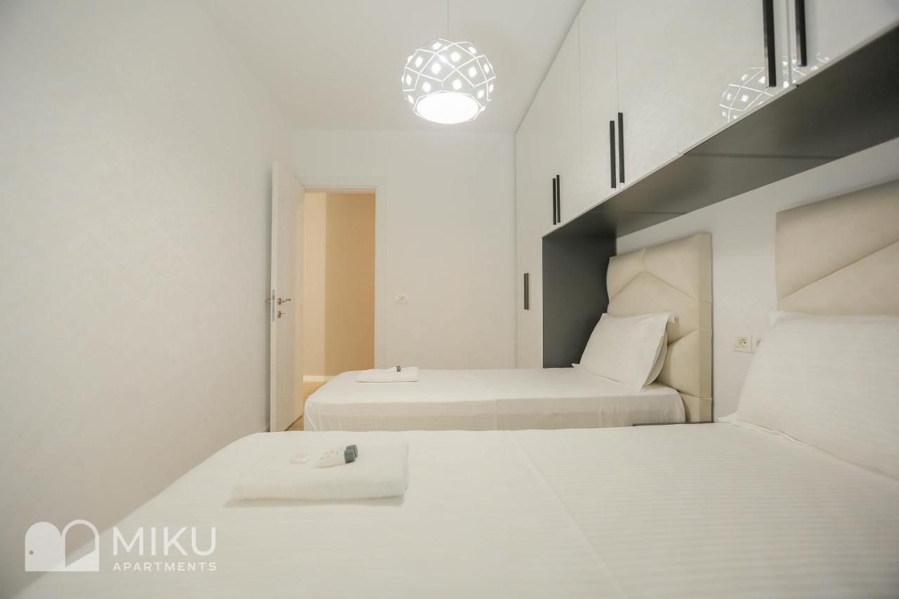 Miku Apartment-Brand New At Wilson Square Tirana Exterior foto