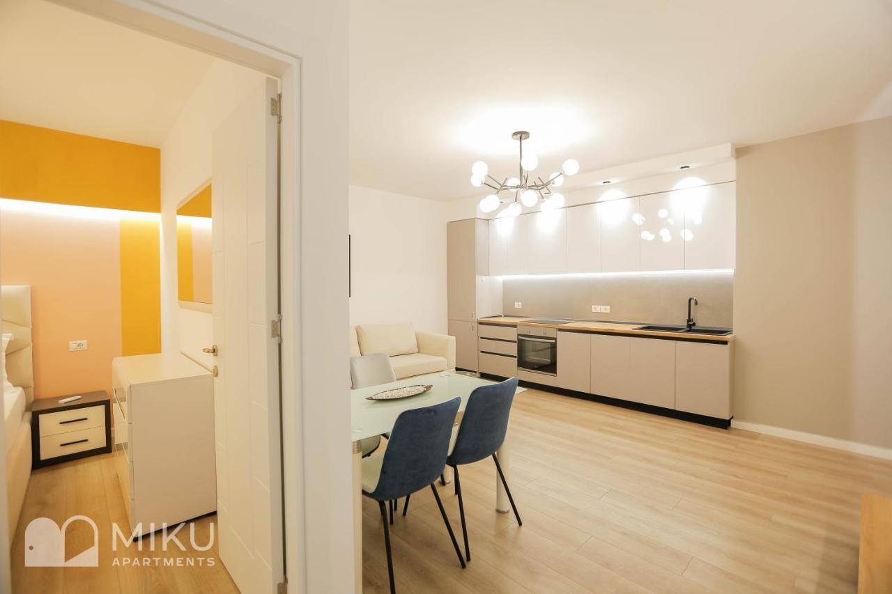 Miku Apartment-Brand New At Wilson Square Tirana Exterior foto