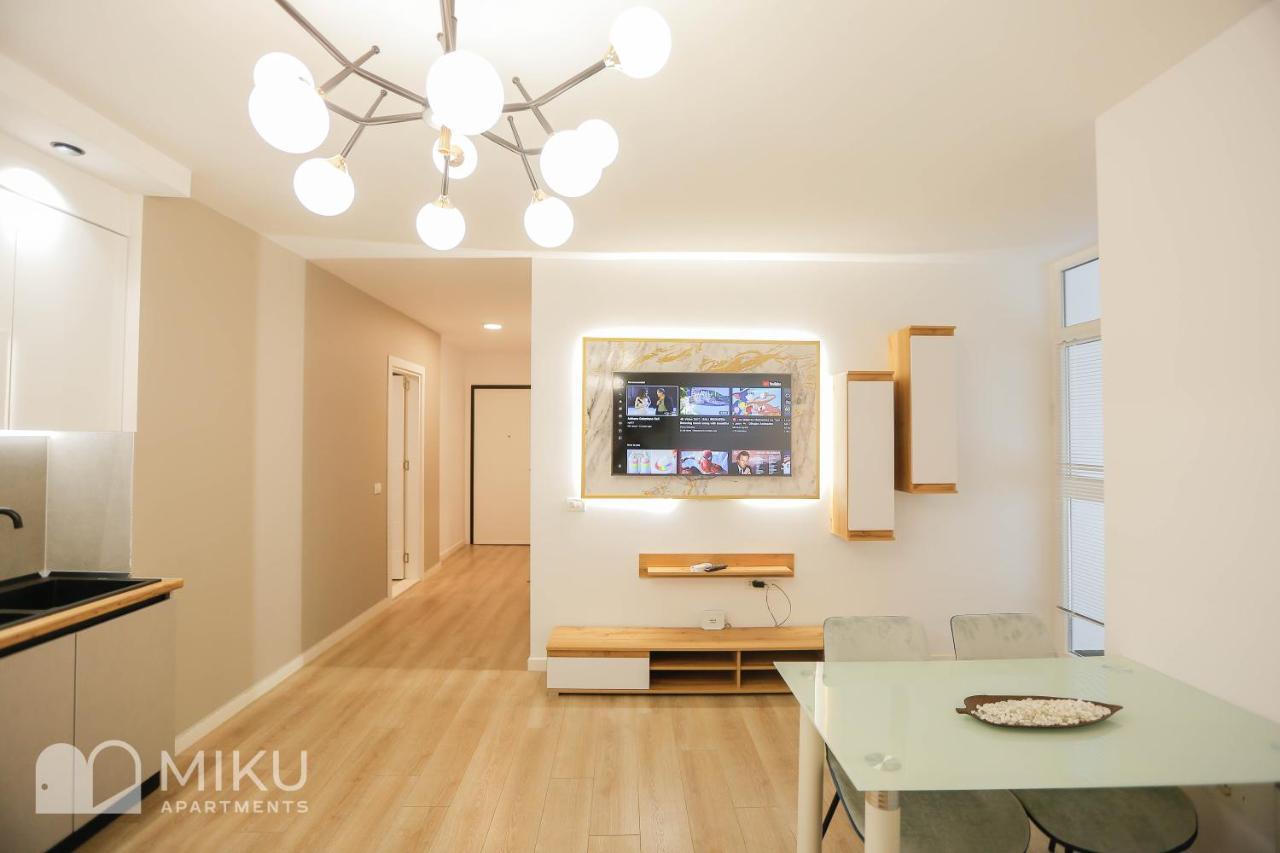 Miku Apartment-Brand New At Wilson Square Tirana Exterior foto
