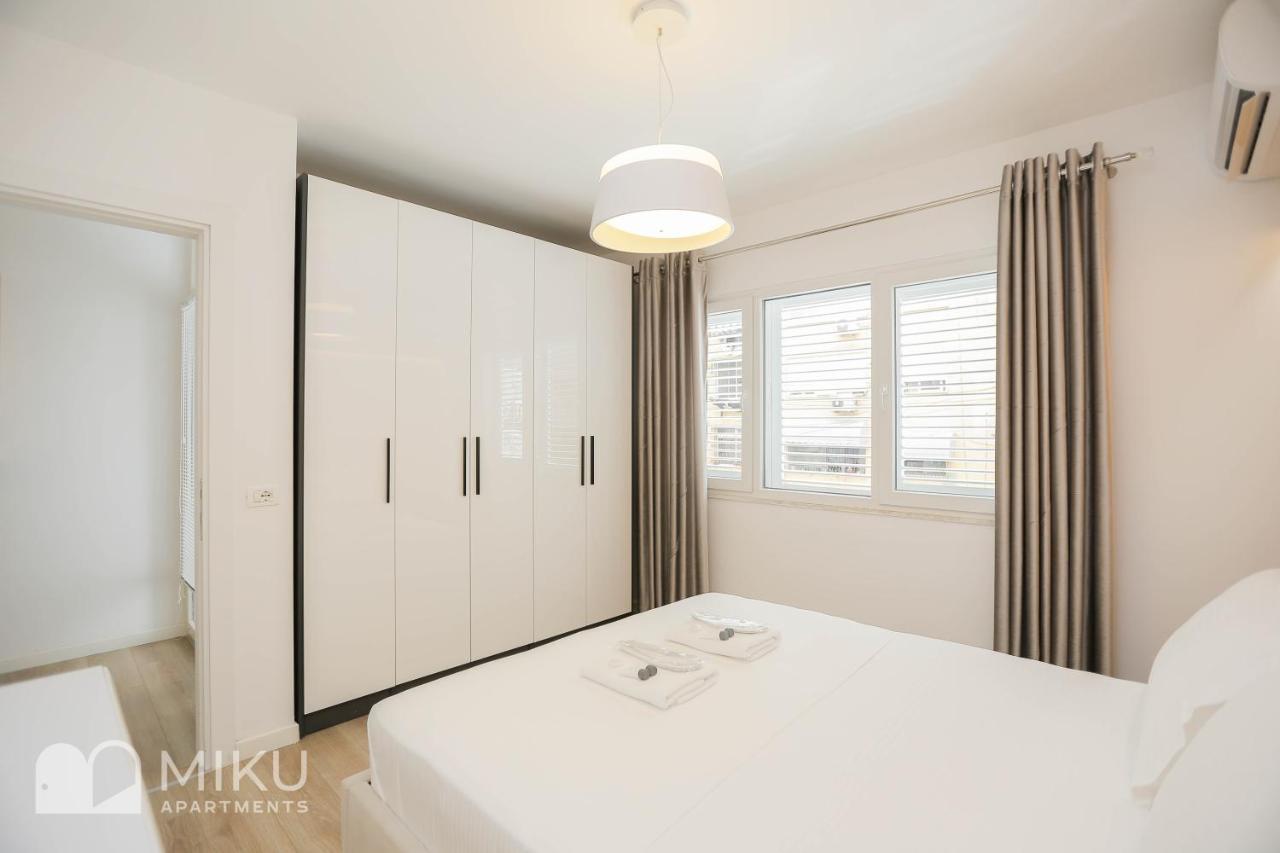 Miku Apartment-Brand New At Wilson Square Tirana Exterior foto