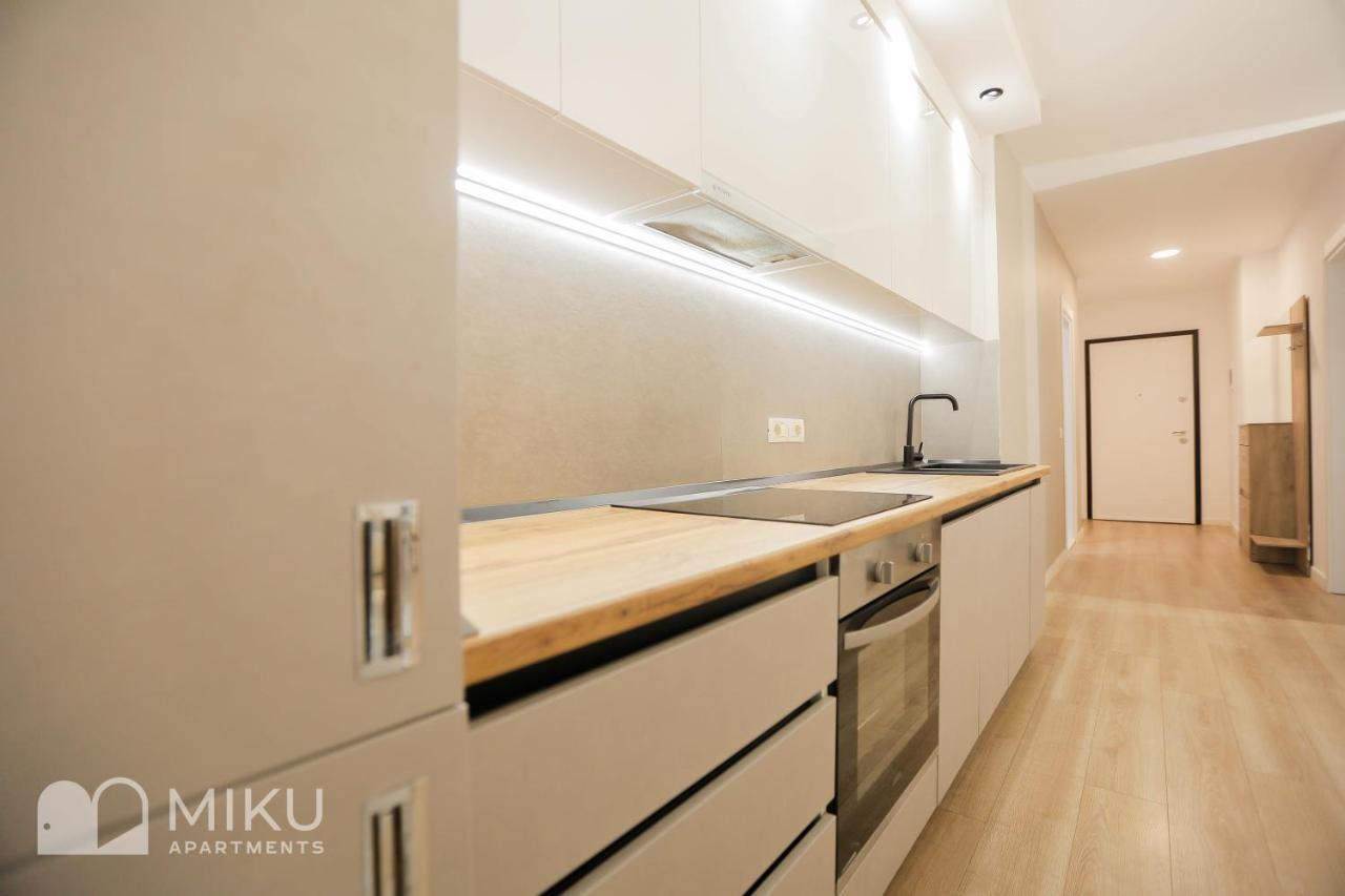 Miku Apartment-Brand New At Wilson Square Tirana Exterior foto